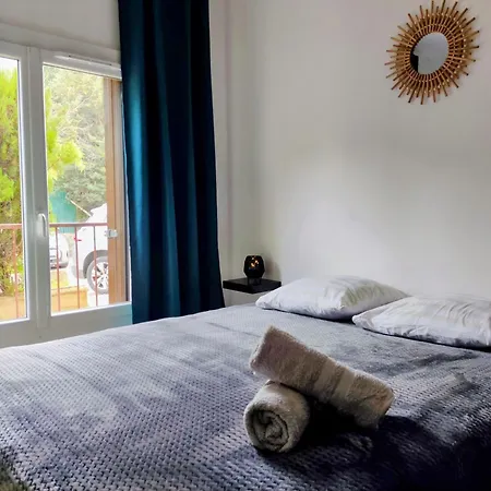 Provencal-style Apartment Aix-en-Provence
