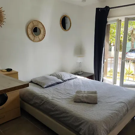 Provencal-style Apartment Aix-en-Provence